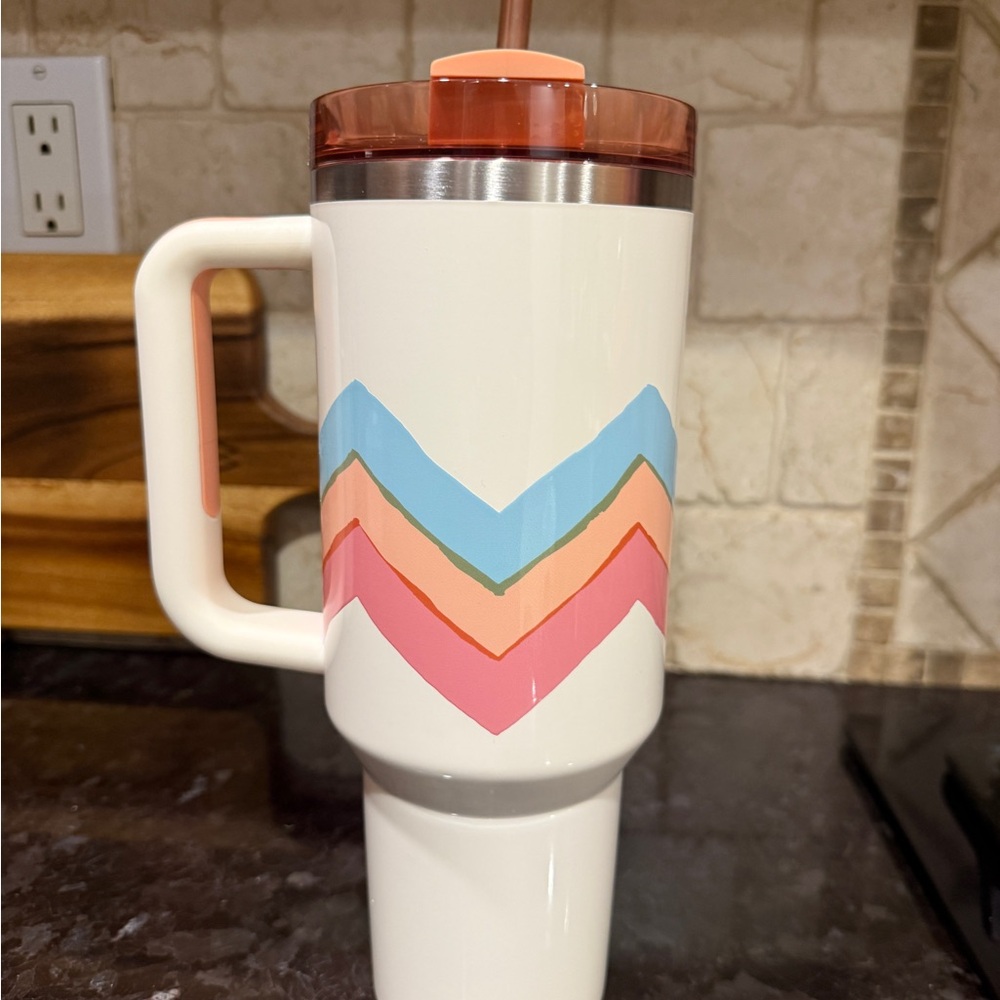 STANLEY EASTER TUMBLER | Cream Egg-cellence” QUENCHER H2.0 | 40 OZ - Picture 2 of 4